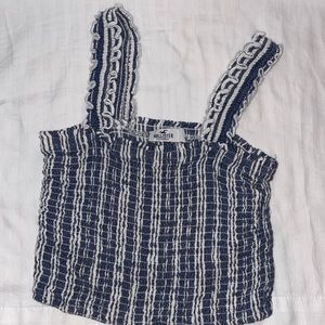 Cropped blue and white textured Hollister shirt